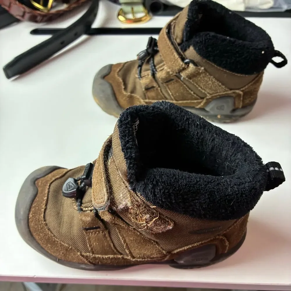 KEEN Knotch Chukka Insulated Boots Toddler Boys 10 Brown Suede Hook-and-Loop